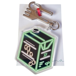 構造式キーホルダー（豆乳・イソフラボン）