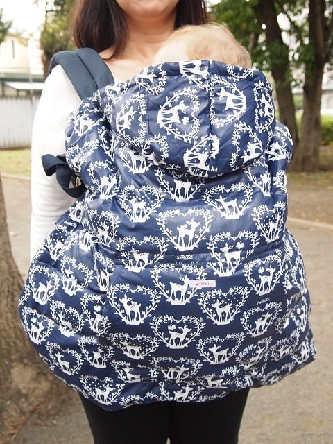 ダウン90%使用!【ninita】ニニータ 羽毛抱っこ紐ケープ(収納袋付き)