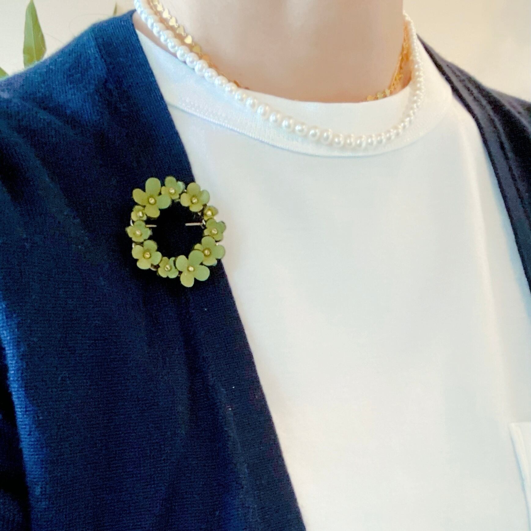 フラワーリースブローチ(花色グリーン) | Allamanda-leather