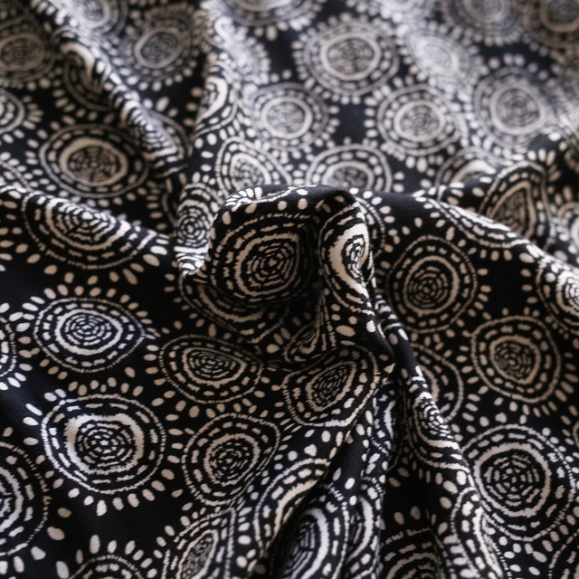 monotone pattern double pocket  big button l/s mode shirt