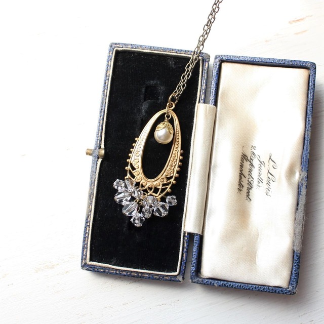 硝子の雫と、ヴィンテージ・ガラスパール スワロフスキー・アンティークstyle ペンダント・ネックレス