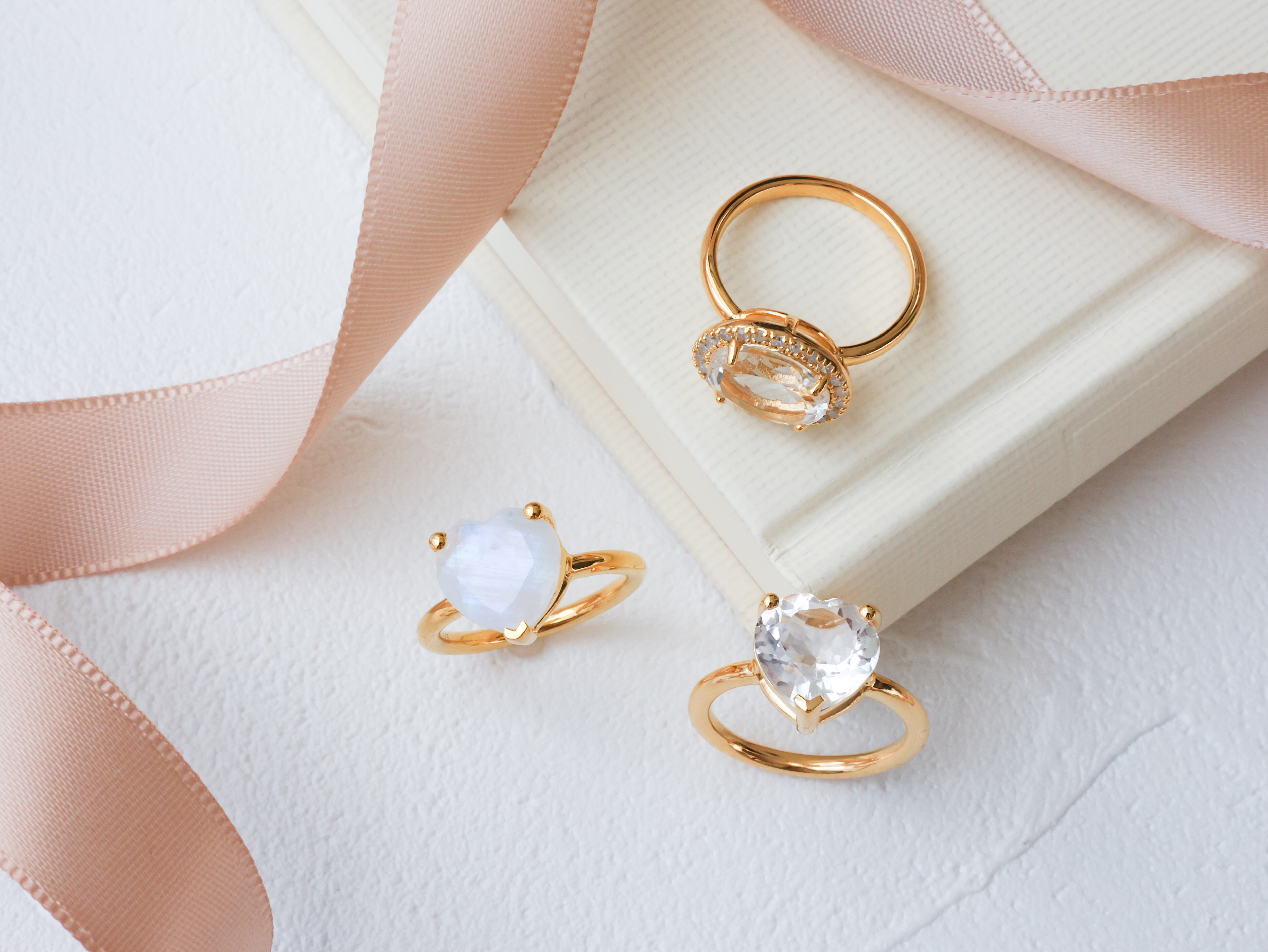 レインボームーンストーンハートシェイプリング イエロー