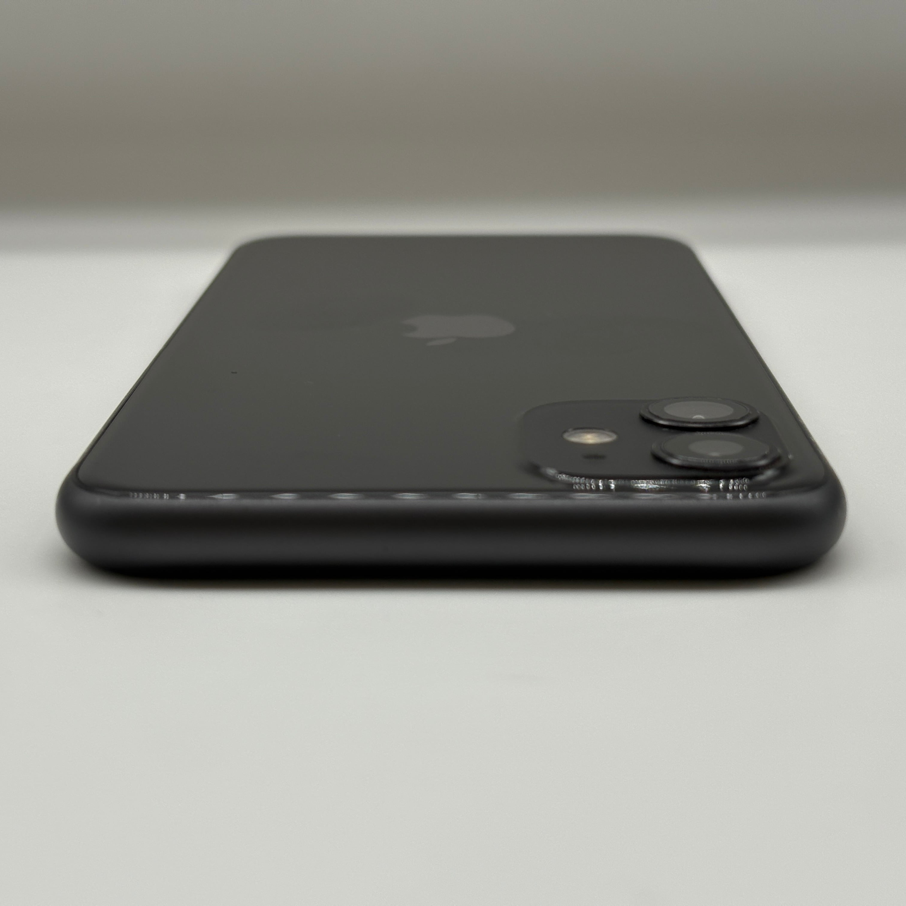 iPhone11 128GB ブラック アイフォン本体 SIMフリー SIMロック解除済み