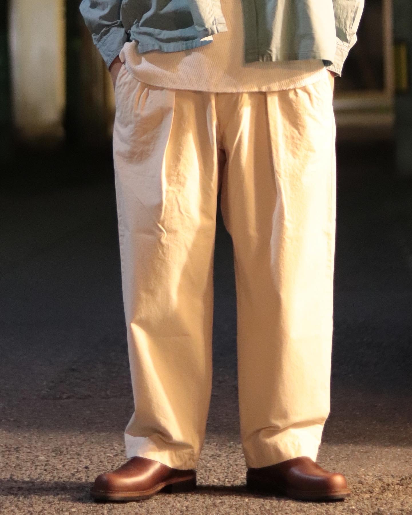 ANACHRONORM/アナクロノーム STANDARD TUCK WIDE TROUSERS NM-TR04 | MAMBO