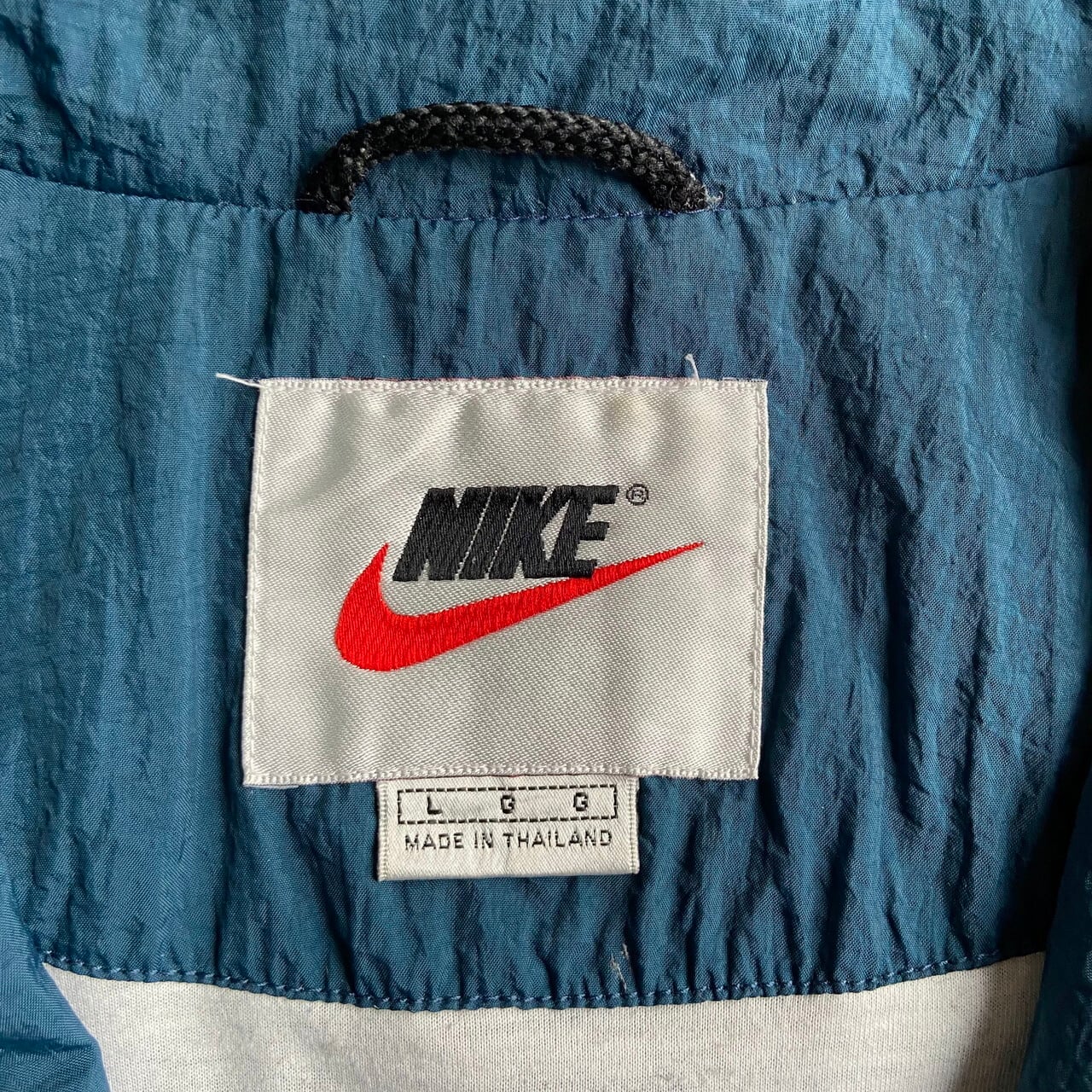 90年代 NIKE ナイキ バックロゴ刺繍 ナイロンジャケット メンズ 90年代 NIKE ナイキ バックロゴ刺繍 ナイロンジャケット メンズ