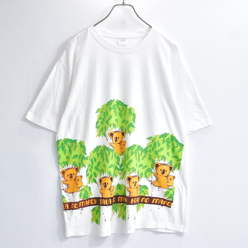 BANPRESTO コアラのマーチ 親子コアラ総柄プリントTシャツ ホワイト