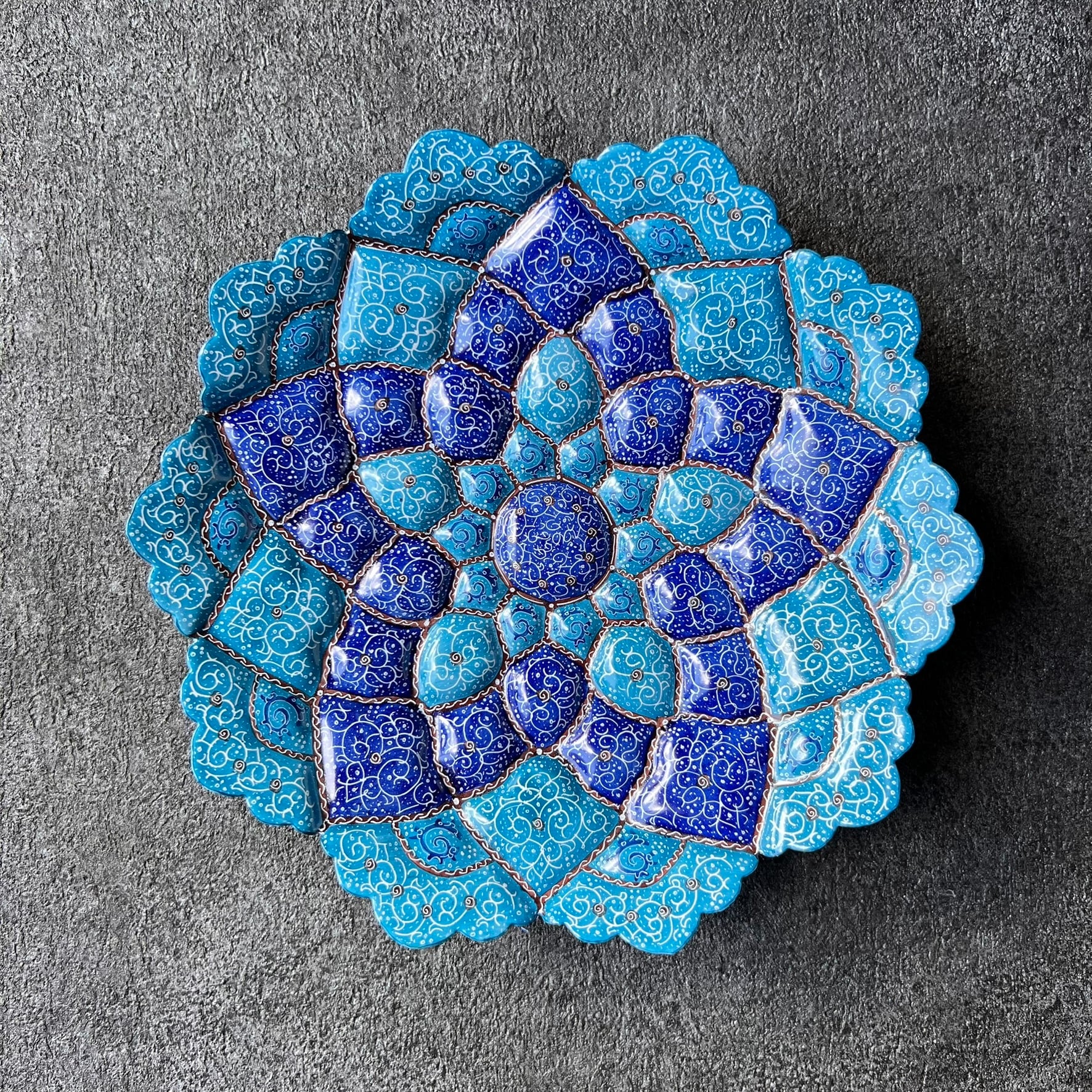ミーナカーリー　飾り皿30cm ミーナーカーリー（銅皿 / エナメル仕上げ） | Kesh Mesh