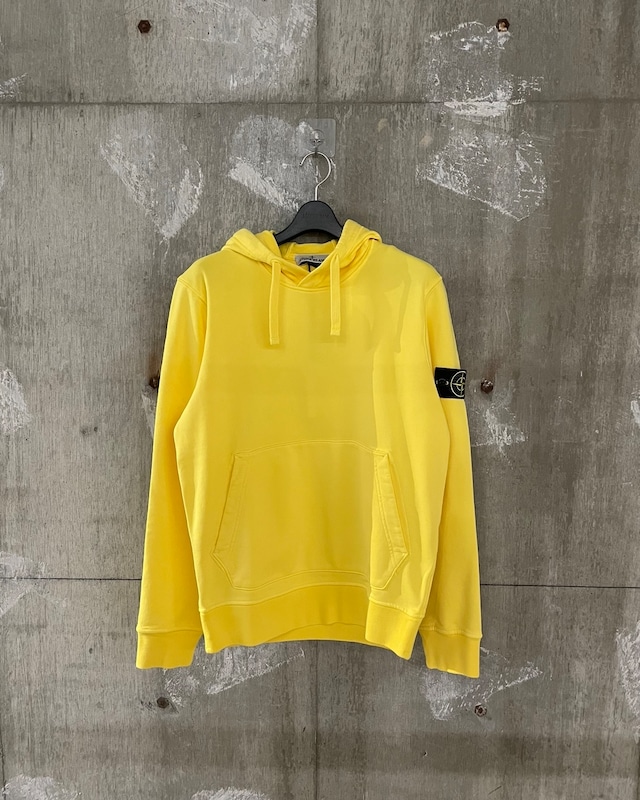 【STONE ISLAND】コンパスモチーフ パーカー