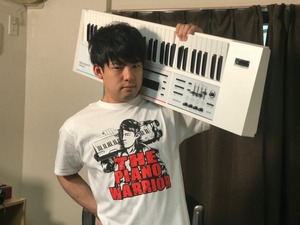 THE PIANO WARRIOR Ｔシャツ