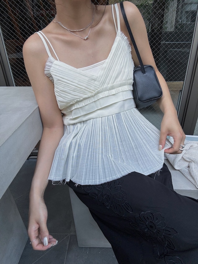 pleats cut off cami bustier