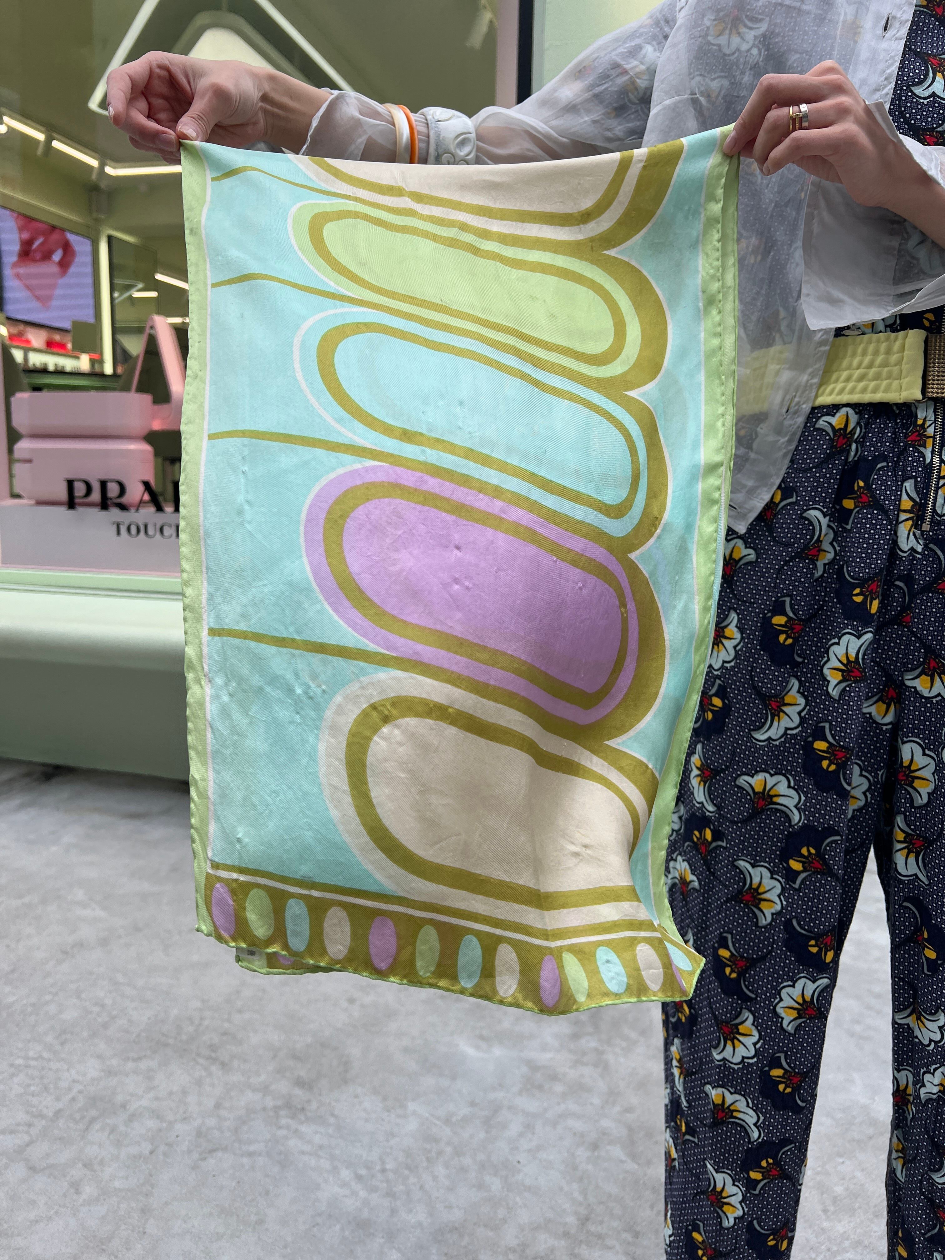 60s-70s × Lavender silk scarf