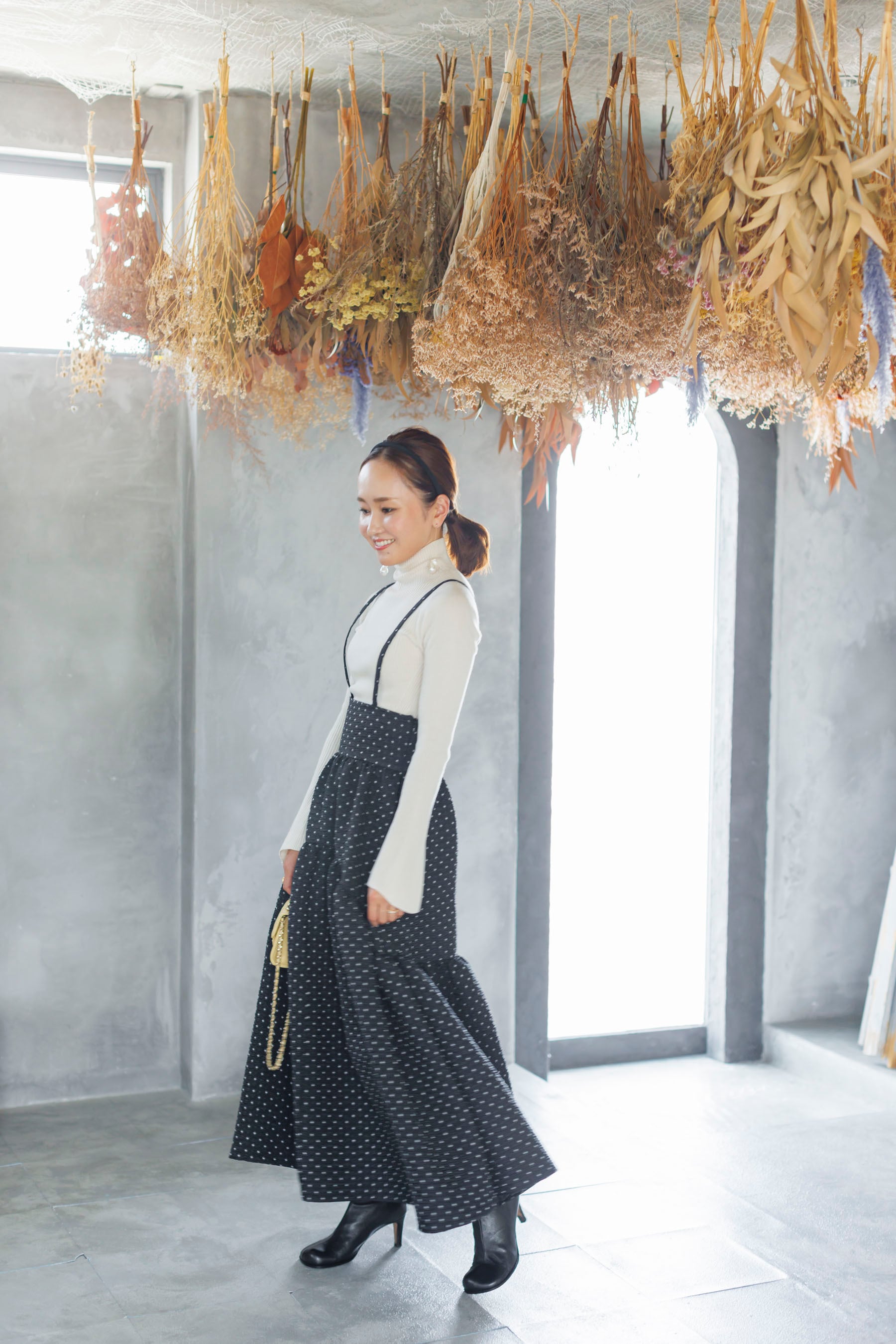 9/29(fri)21:00-Dot Jacquard suspenders skirt | Bluelea 