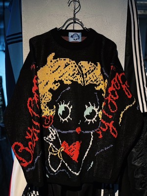 "Betty Boop"graphic design pullover knit