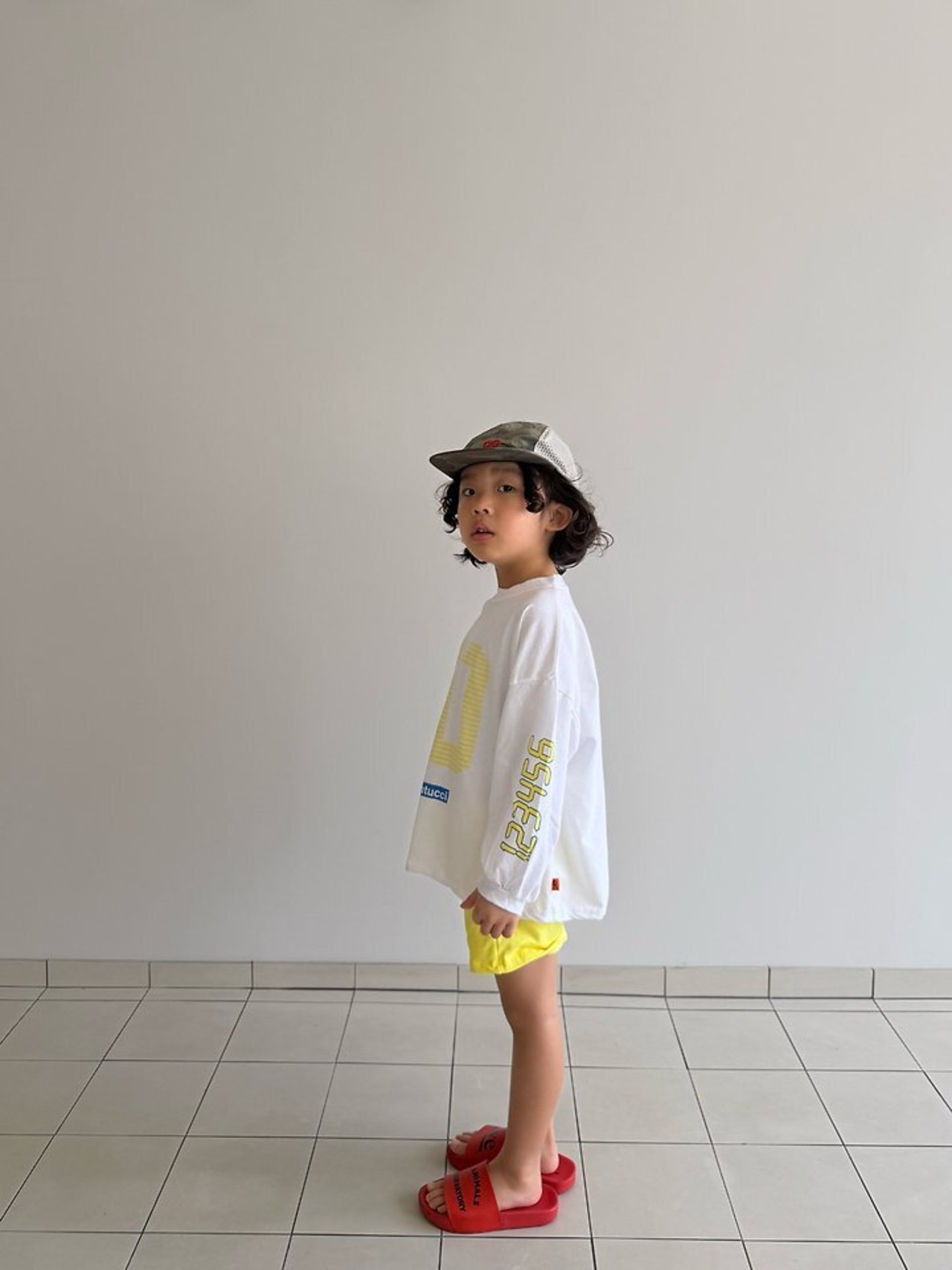 【取寄/韓国直送】CantucciStudio 26/SM バケーションTシャツ