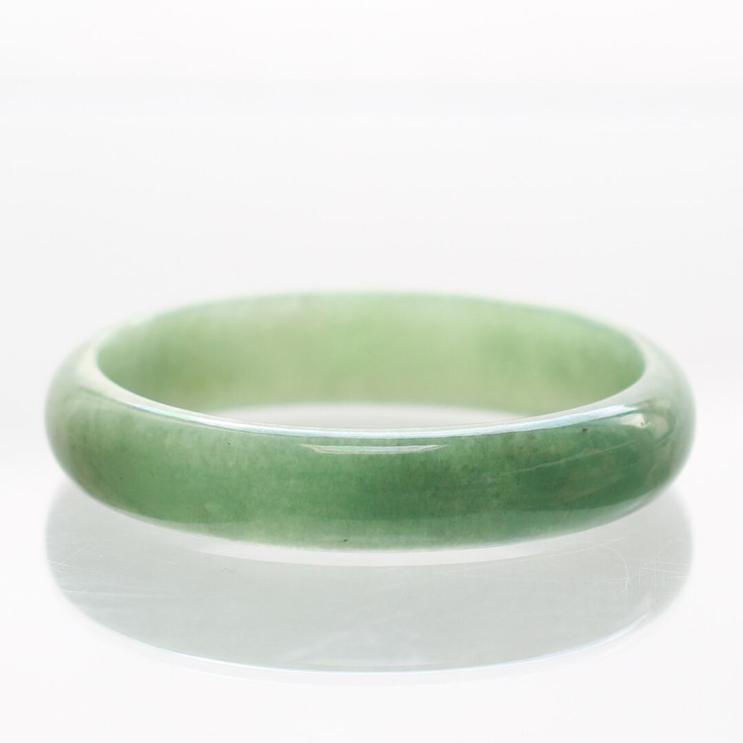 翡翠製緑色バングル 楽天市場】グアテマラ産 翡翠 ヒスイ jade バングル グリーン