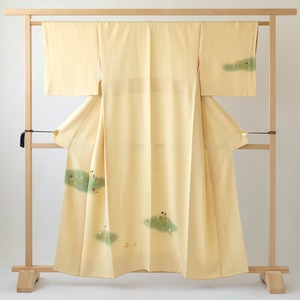 雲取りぼかしに小花の模様　付下げ　袷着物【中古品】