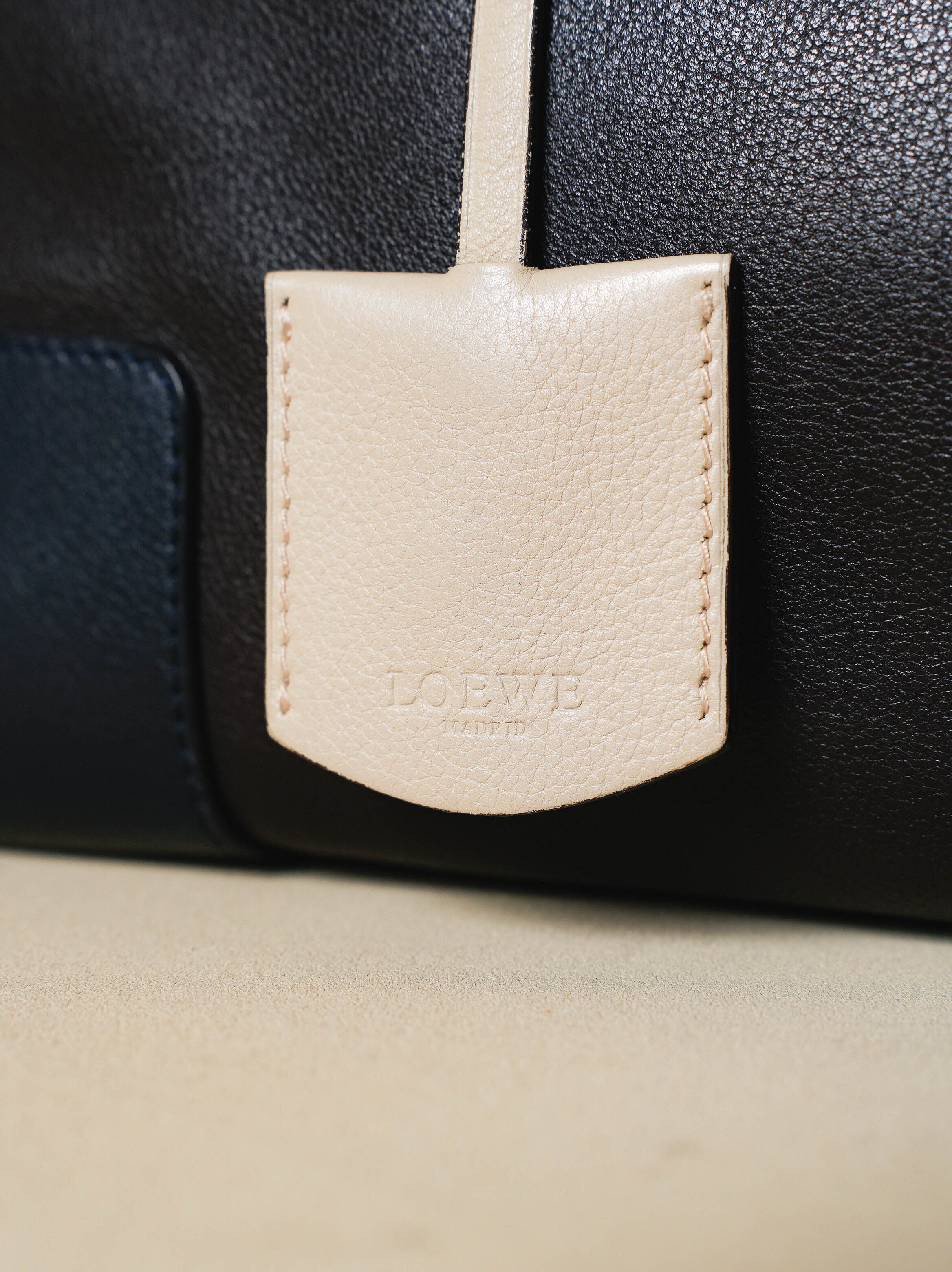 LOEWE ロエベ アマソナW28 バイカラー ハンドバッグ | Raum Vintage