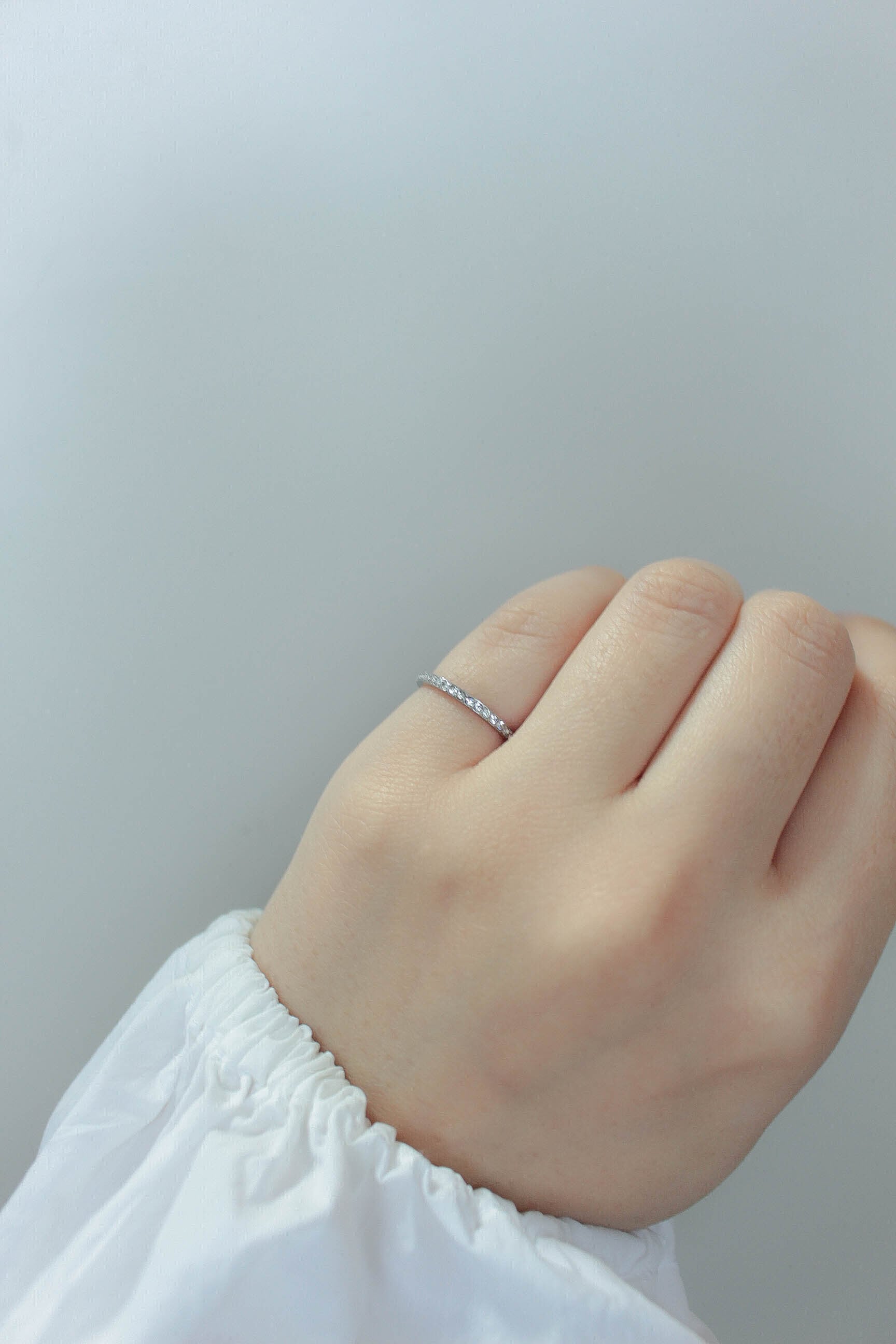 Half Eternity Pinky Ring | ebine(エビネ)|金属アレルギー対応