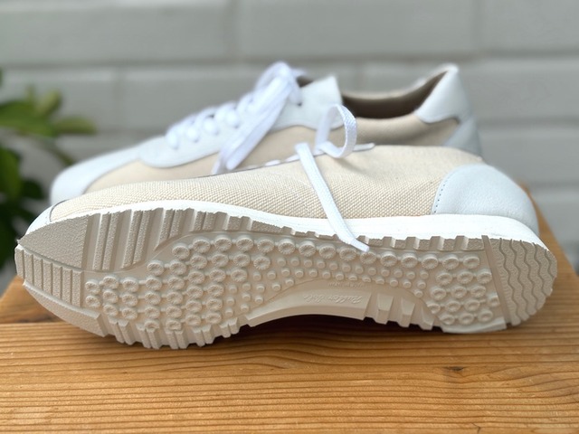 キナリ　ナチュラルキャンバス×ホワイトレザー　軽量スニーカー　高反発　インソール