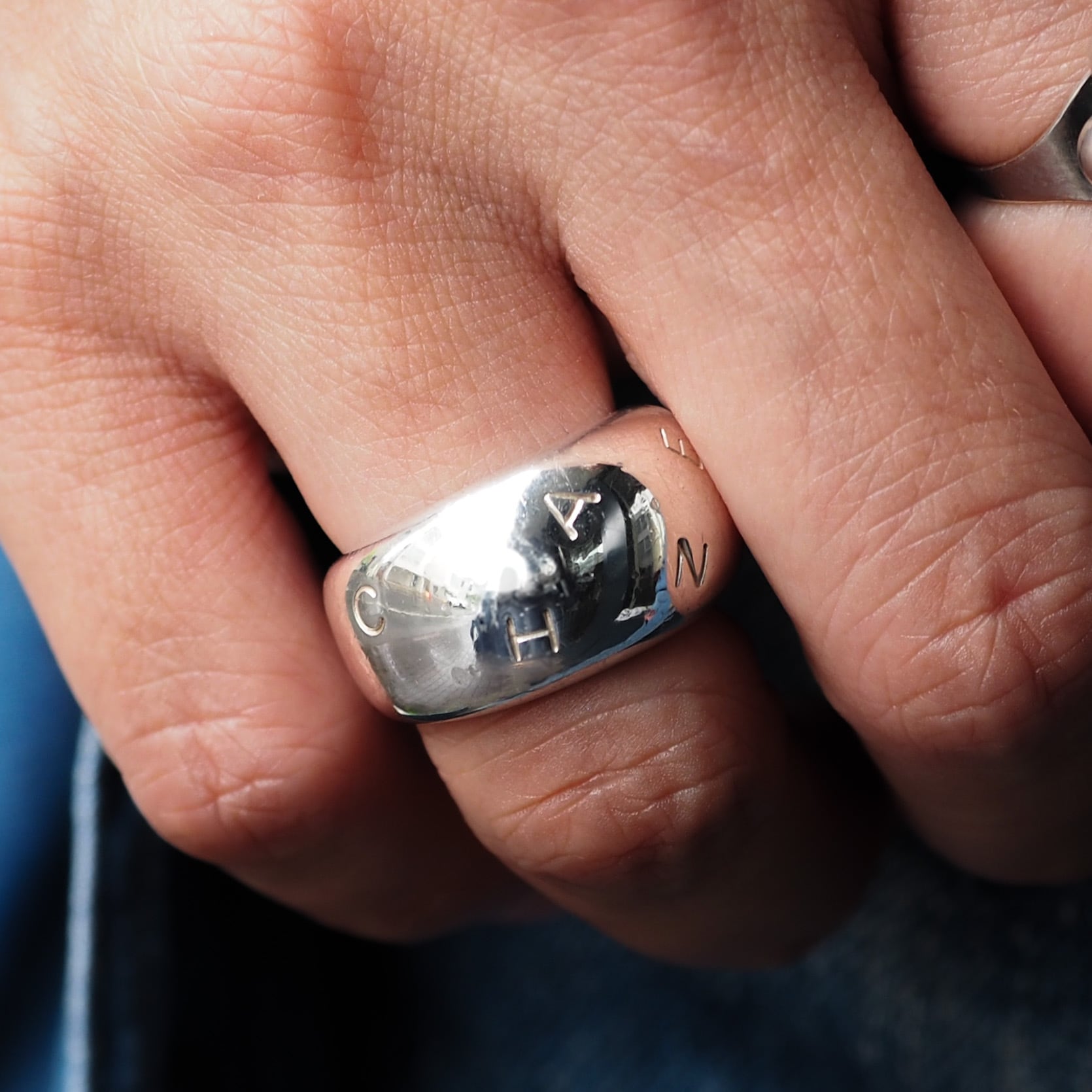 90-00s CHANEL Random Alphabet Logo Dome Ring
