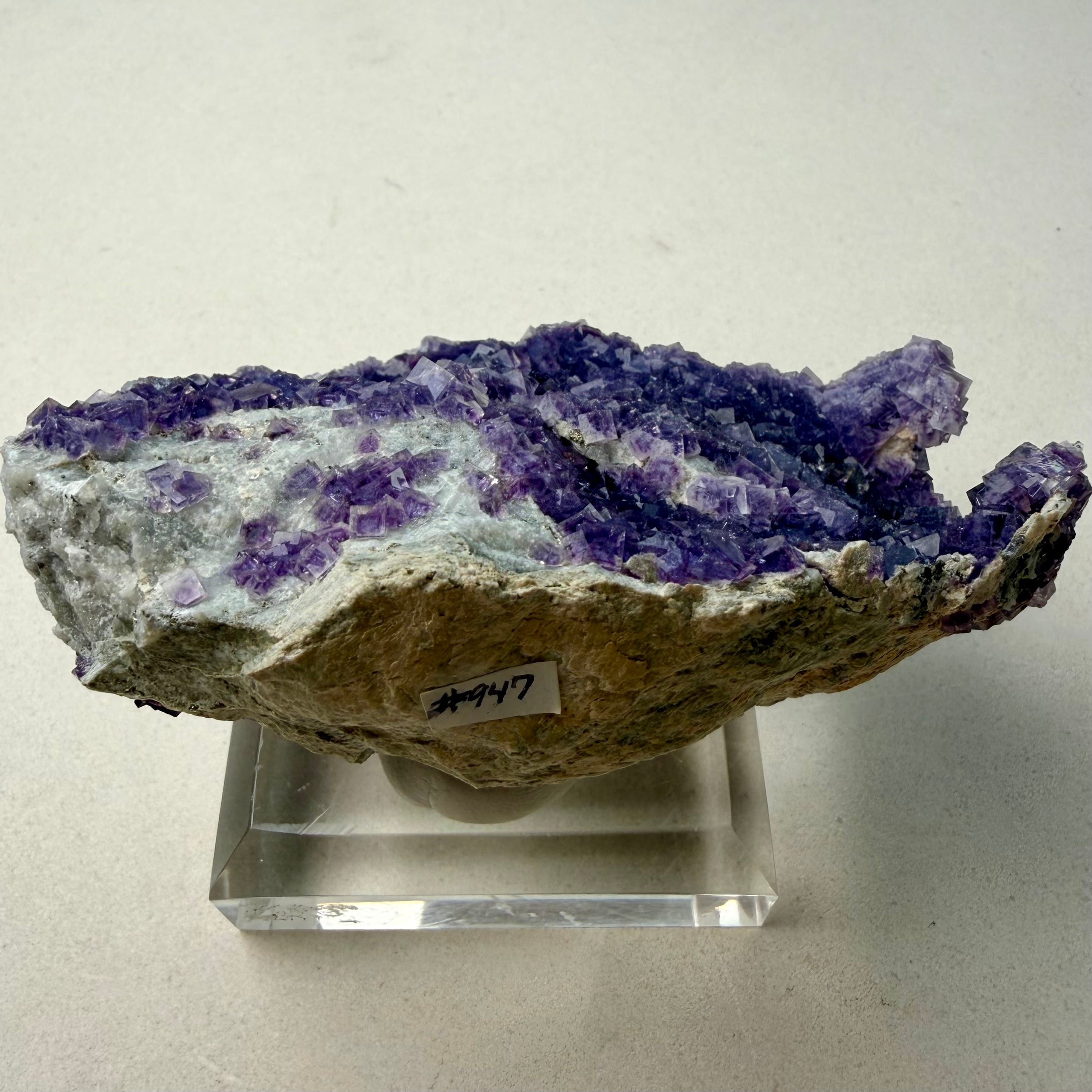 フローライト【Fluorite】アメリカ産 | PEANUTS MINERALS