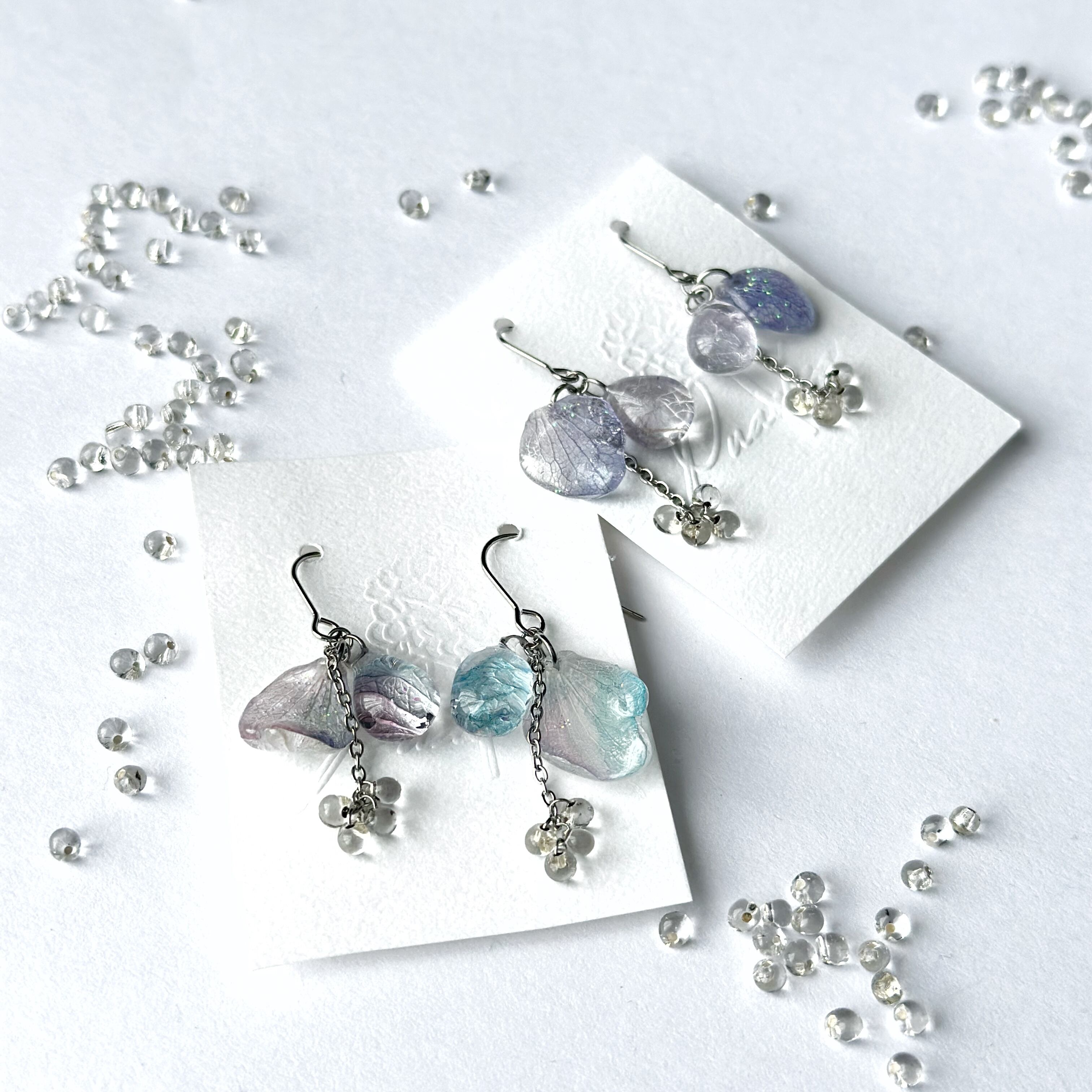 零れる紫陽花の涙ピアス・イヤリング