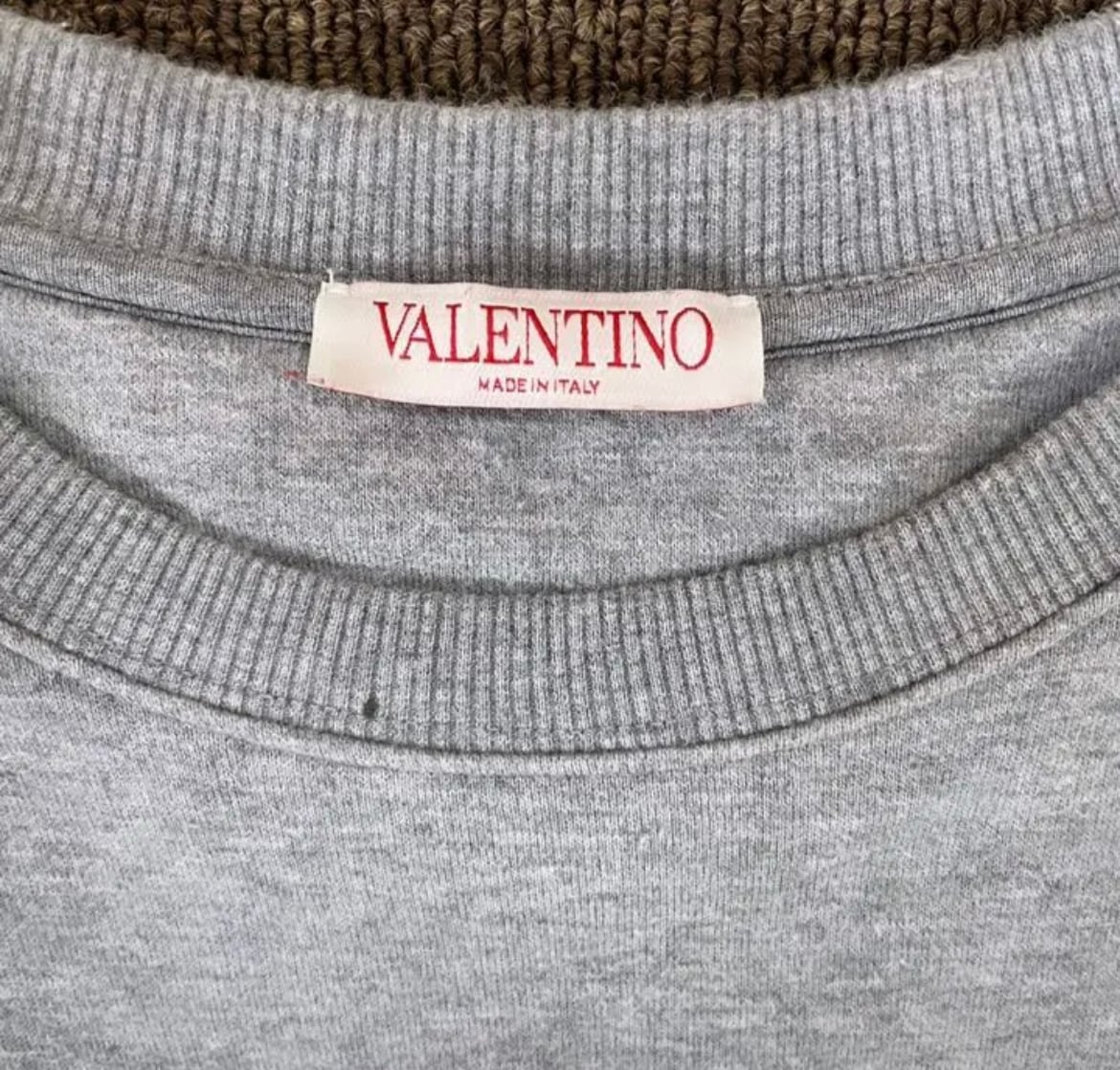 ヴァレンティノ VALENTINOメタリックエンボスト スウェットシャツ