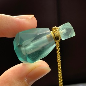 水色フローライト・ミニ香水瓶