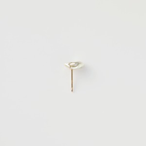 “piece by piece” Akoya keshi pearl stud earring