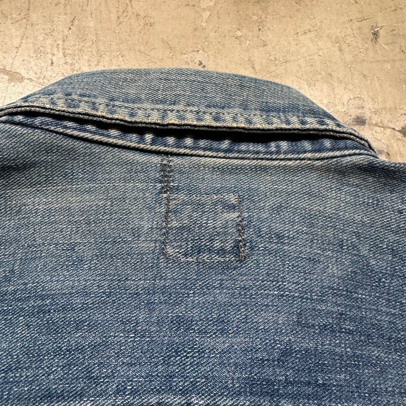 新品 Lee 101 デニムジャケット 刺繍 レア XL 定価３０８００円 b6e2da52d01024870b1b2c72a7f97c