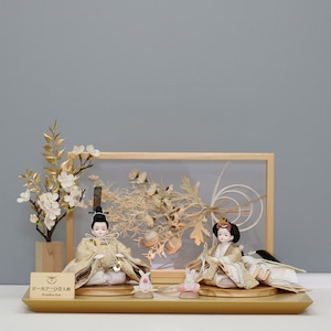 ピーカブーひな人形 ベルズキッスシリーズ 親王飾り 【芽衣 -Mei-】 ひな人形|雛人形|屏風照明|和モダン|アレンジフラワー