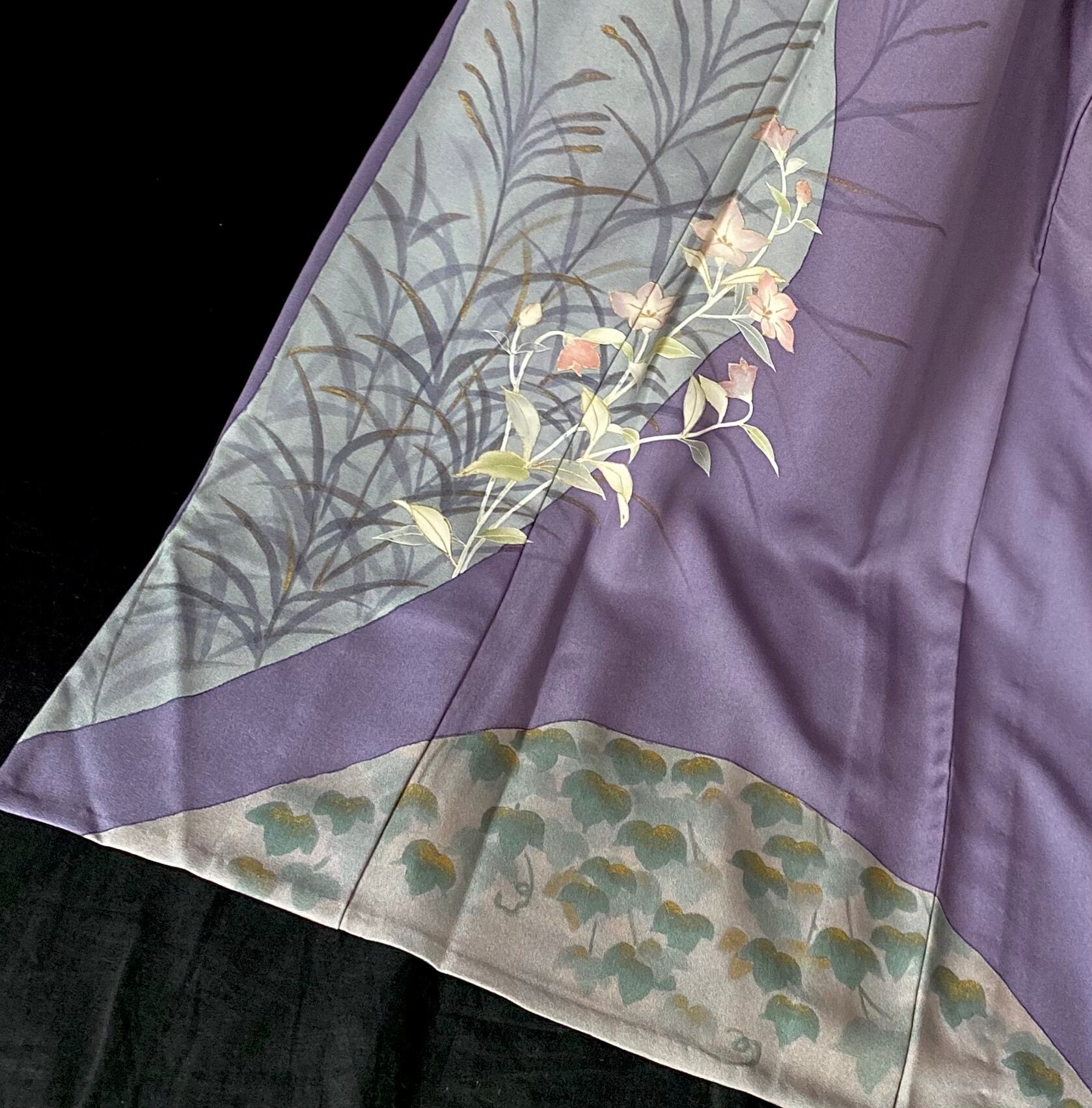 藤紫秋草の単衣着物〉SALE 正絹 居敷宛付 紋無し 美品 たおやか 藤紫秋草の単衣着物〉SALE 正絹 居敷宛付 紋無し 美品 たおやか