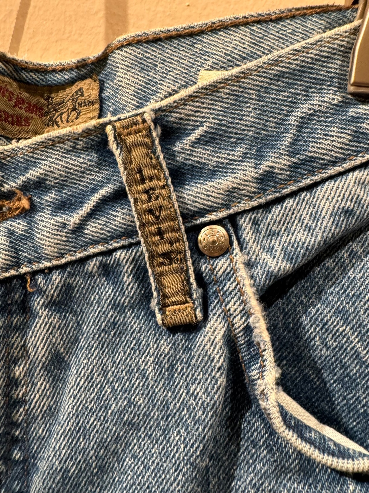 90s Levi's 900 Series Tapered Denim Pants Made in USA