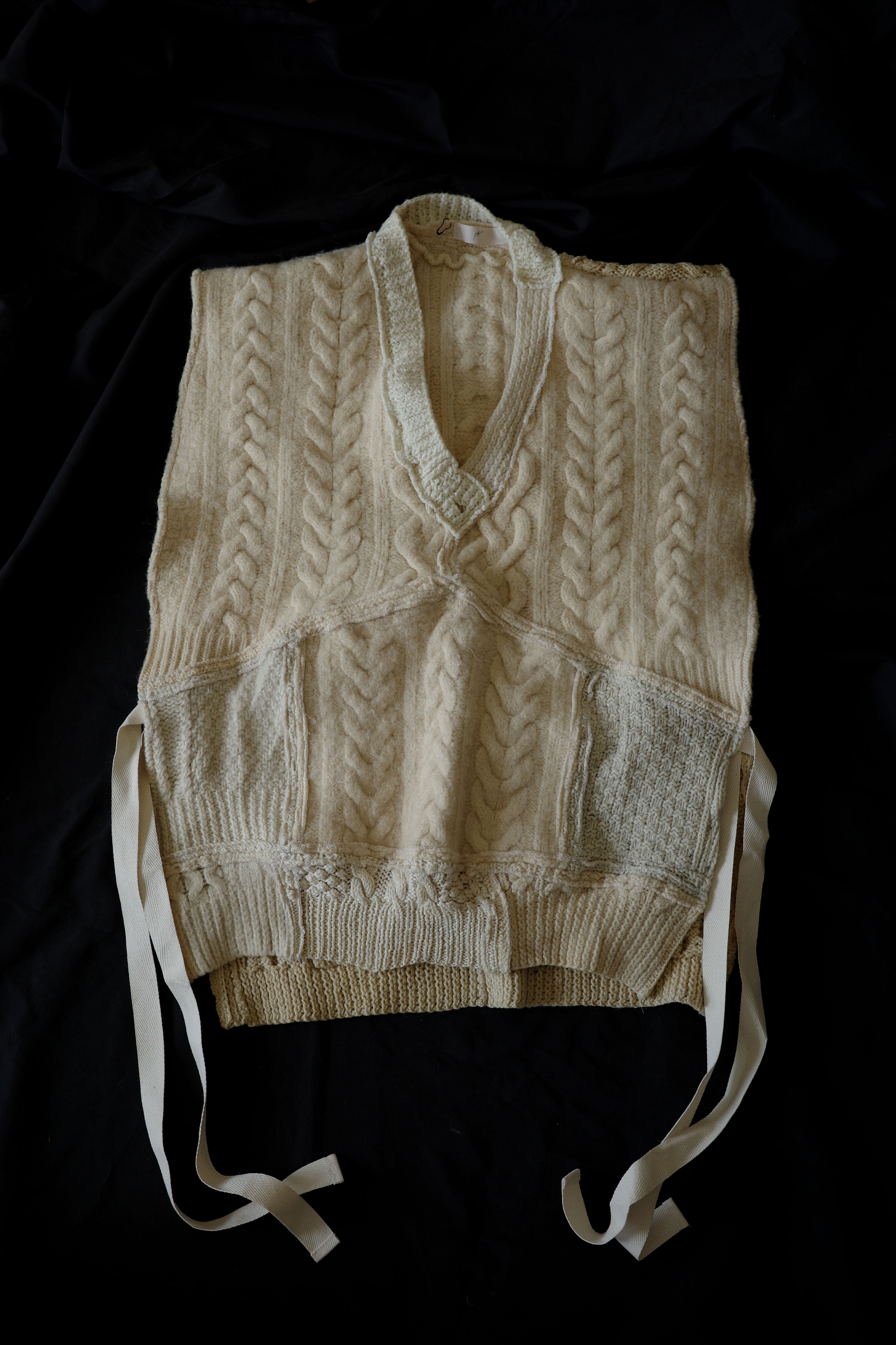 physis original remake knit vest