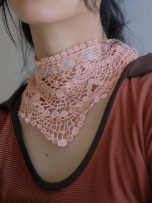 Crochet Lace Choker Scarf / PINK