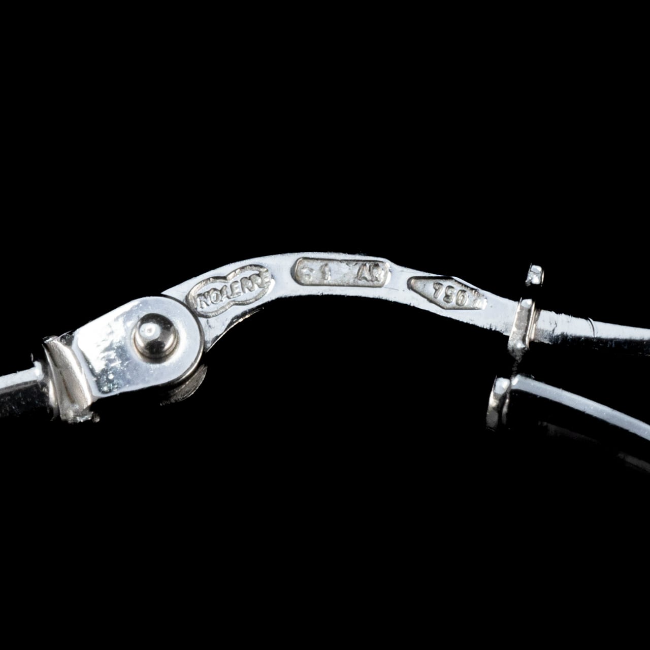 UNOAERRE ウノアエレ K18WG フープピアス 直径3.2cm ホワイトゴールド
