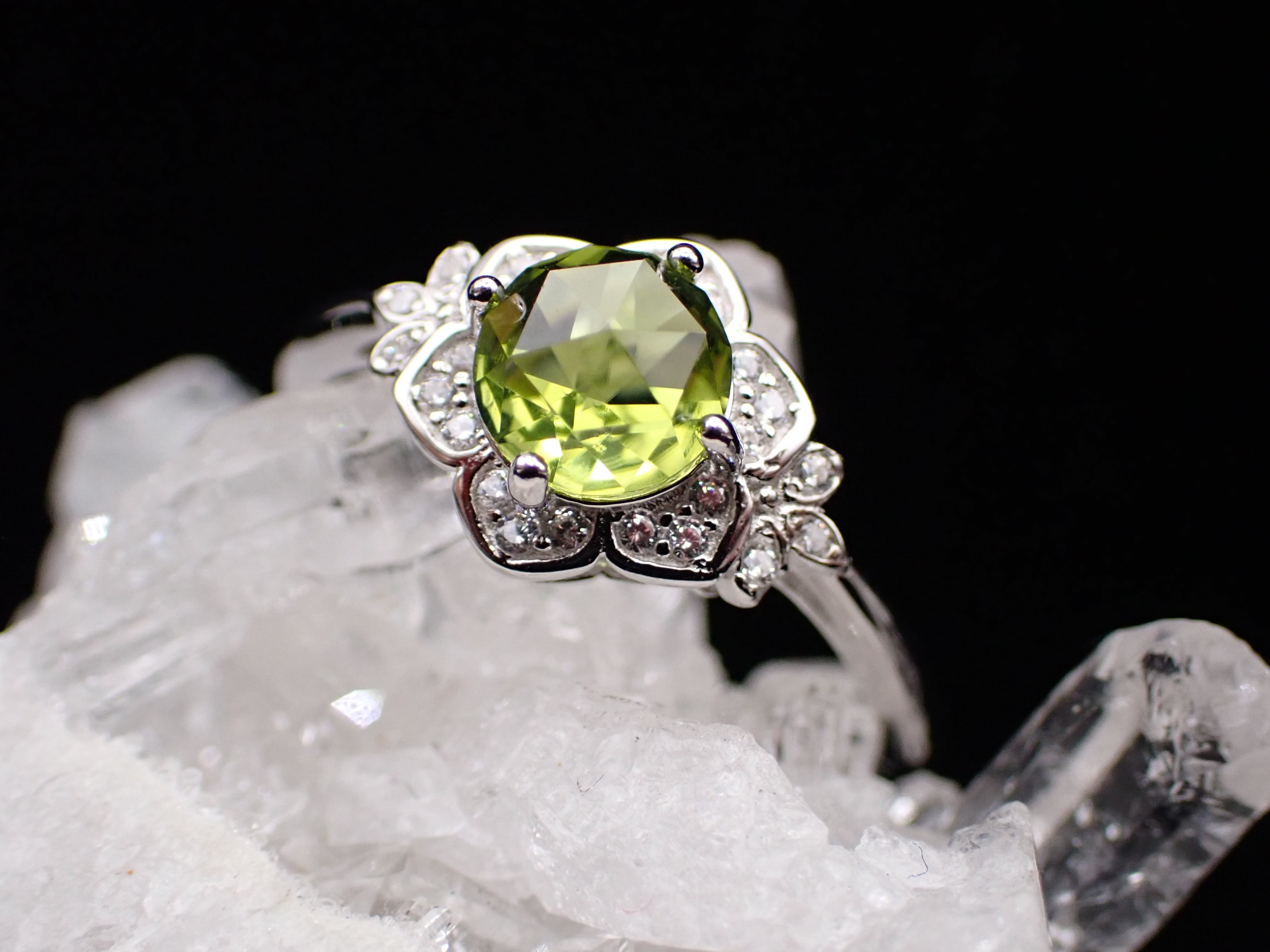 小さな宝石店 R.made（あーるめいど）