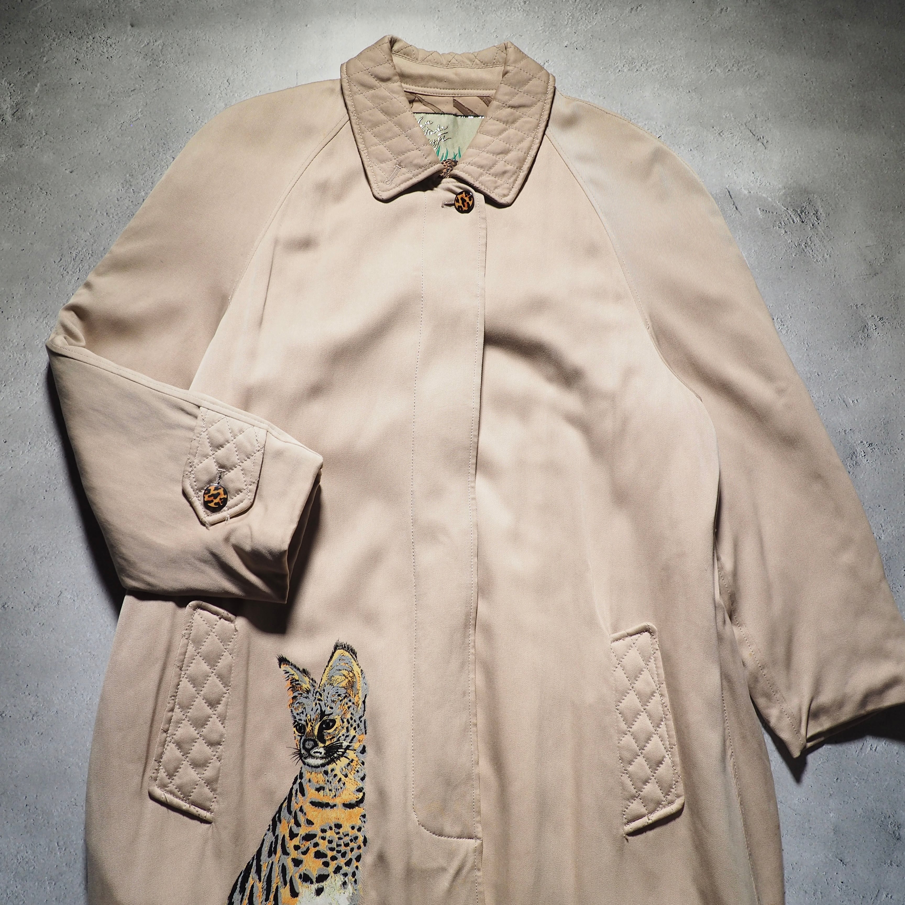 1990s Animal hand painted × Brilliant lining vintage long coat