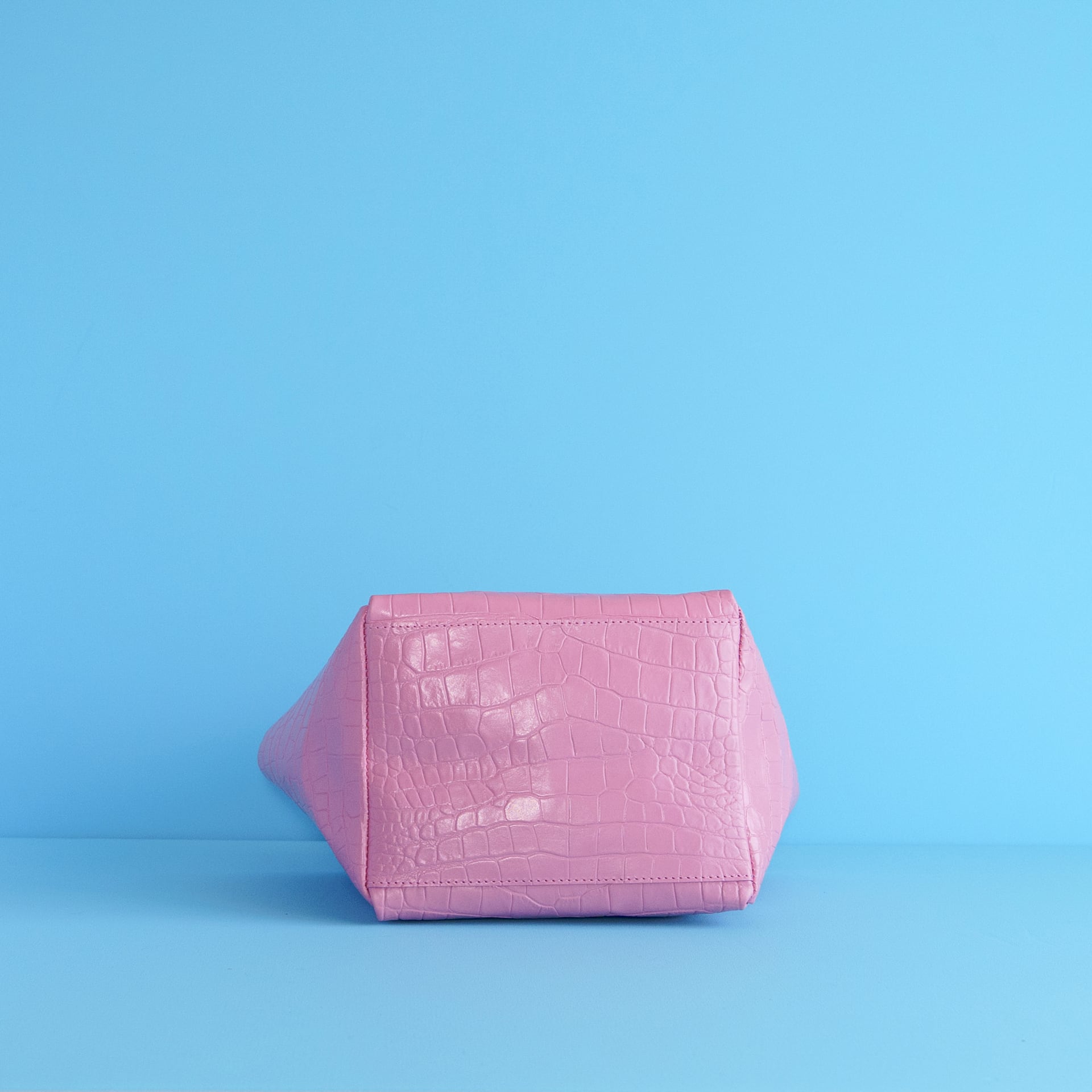 kotty トートバッグ MM クロコ型押しレザー | kotty