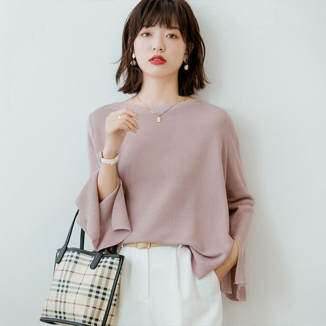 【予約販売】トップス レディース 秋冬 とろみ感 ブラウス フレア袖 長袖 ベルスリーブ スリット こなれ感 プルオーバー 無地 大人可愛い M/L ピンク/ホワイト/ブラック/ネイビー/ベージュ