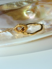 Holder necklace