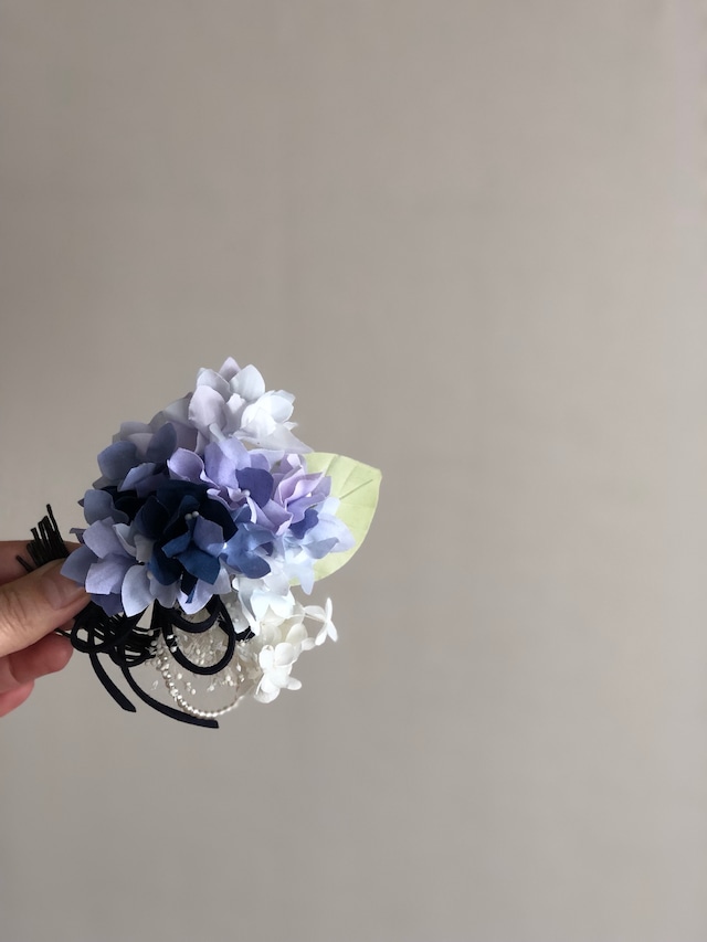 紫陽花のコサージュ
