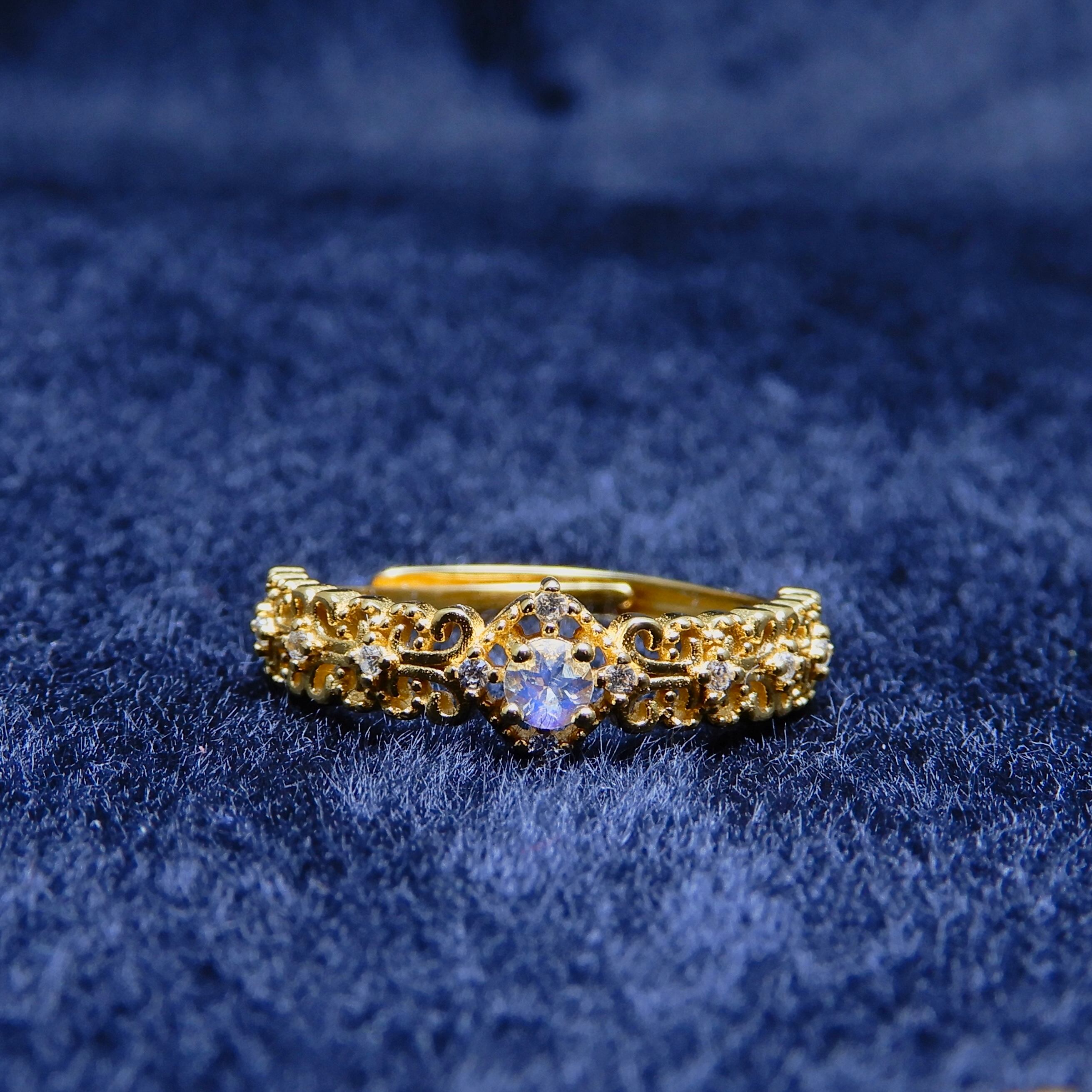 リング♦︎レインボームーンストーン♦︎YGカラー《0046》