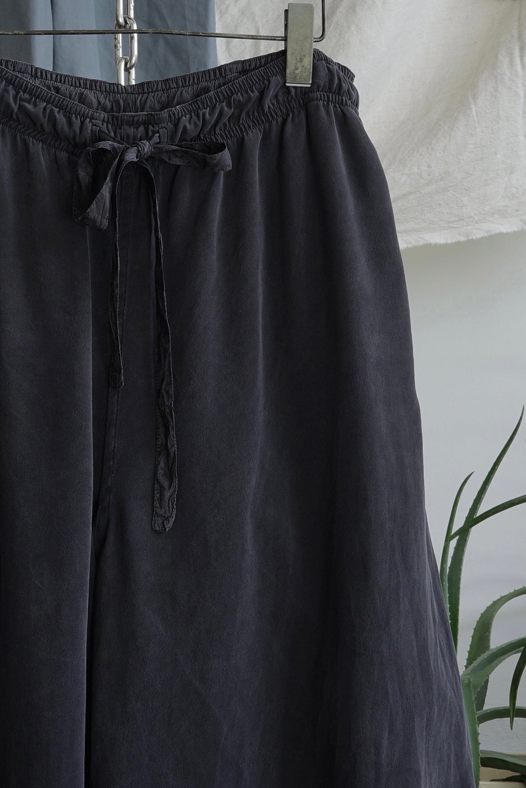 Chez VIDALENC - SILK SHORTS | Brownie