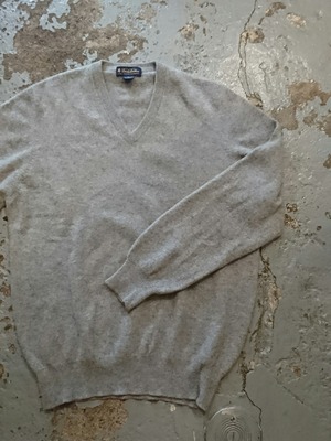 "BROOKS BROTHERS CASHMERE V-NECK SWEATER" MADE IN SCOTLAND