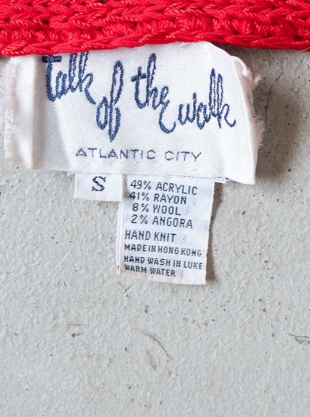 "Talk of the walk" 1990s Jagged pattern knit pullover