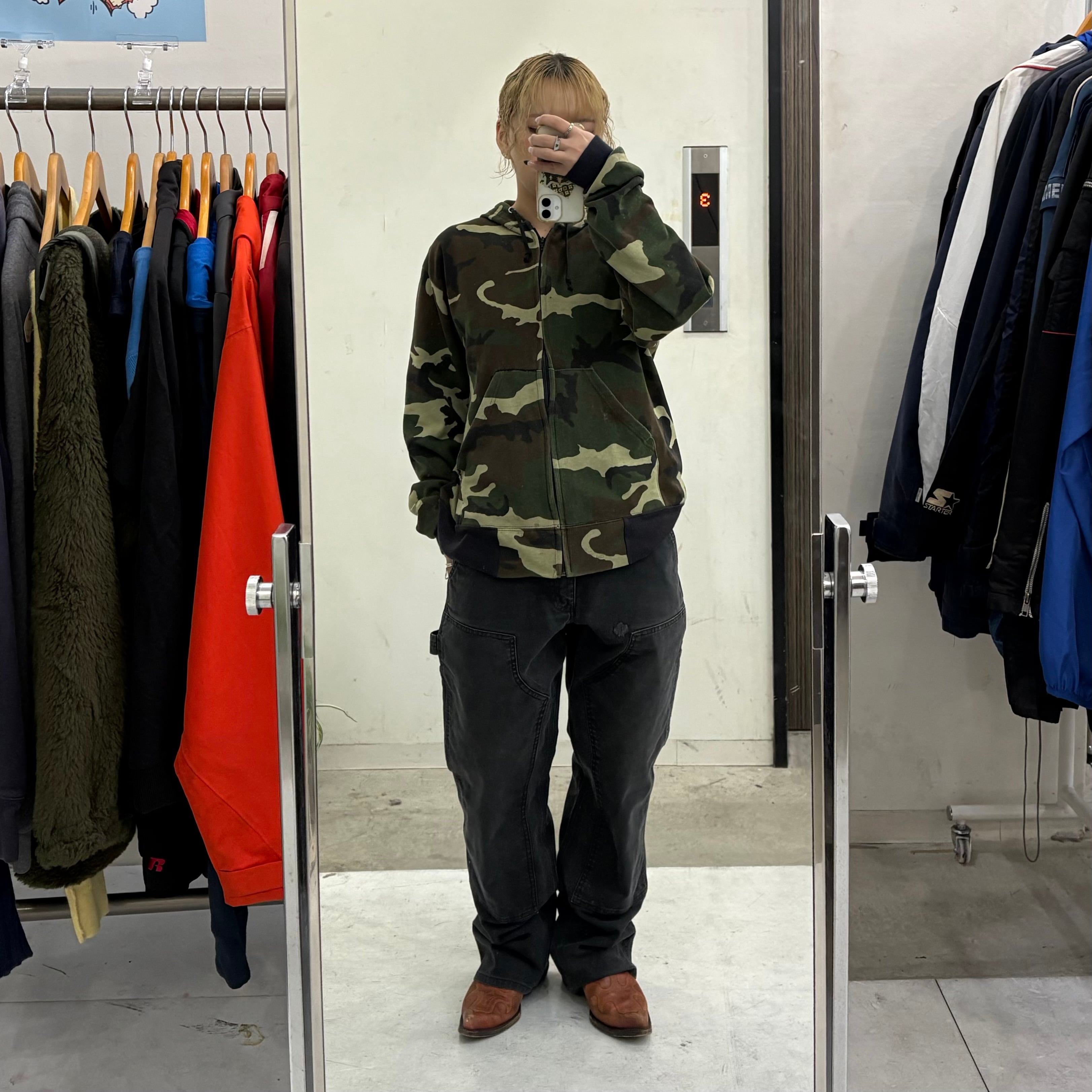 Carhartt/カーハート】ダブルニー W33 | 古着屋KAKAVAKA
