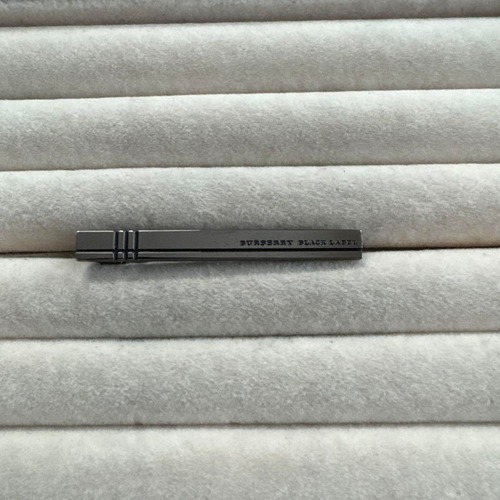 BURBERRY BLACK LABEL ネクタイピン