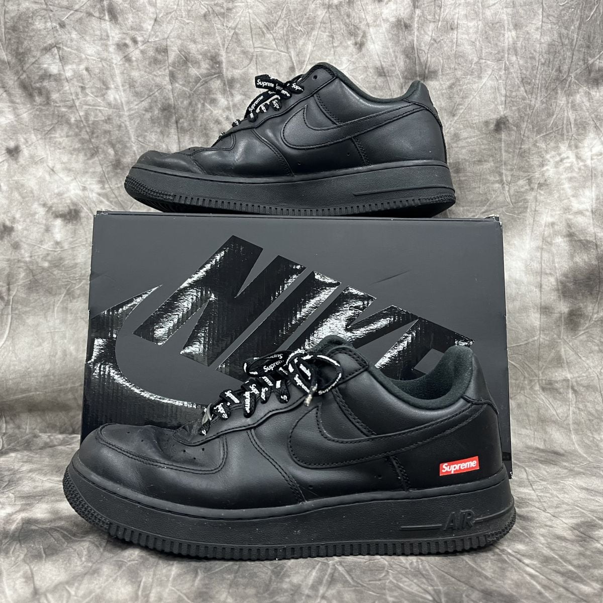 Supreme/Nike Air Force 1 Low Black