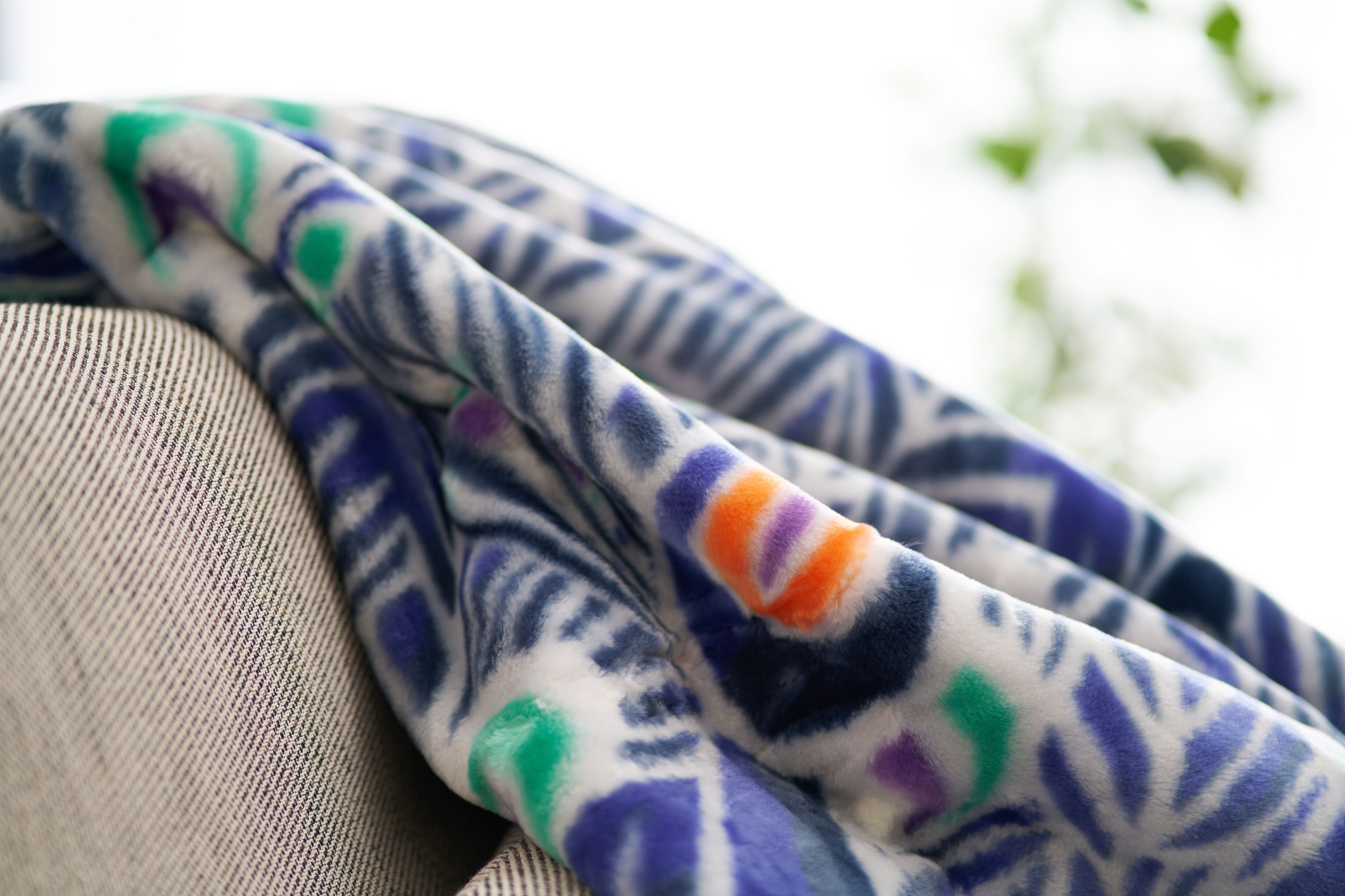 アートブランケット 『Peacock』木村英輝（青色） | 日本毛布工業組合